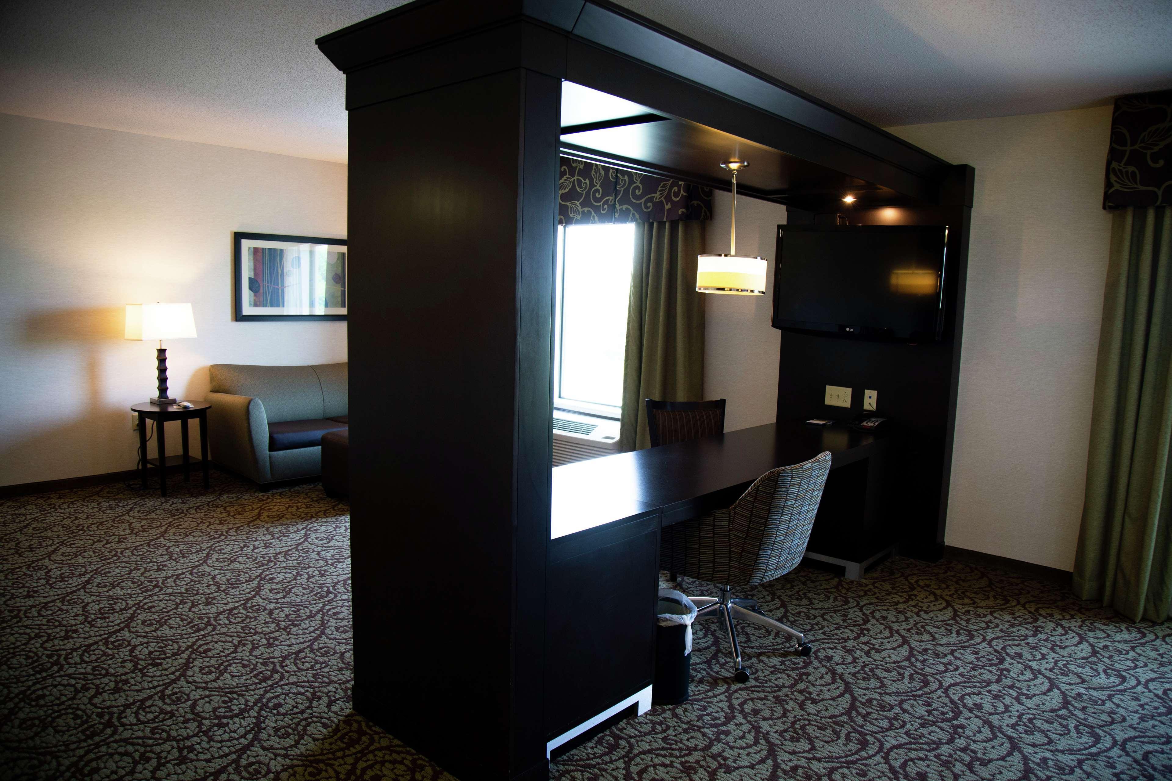 Hampton Inn & Suites Sharon West Middlesex Eksteriør billede