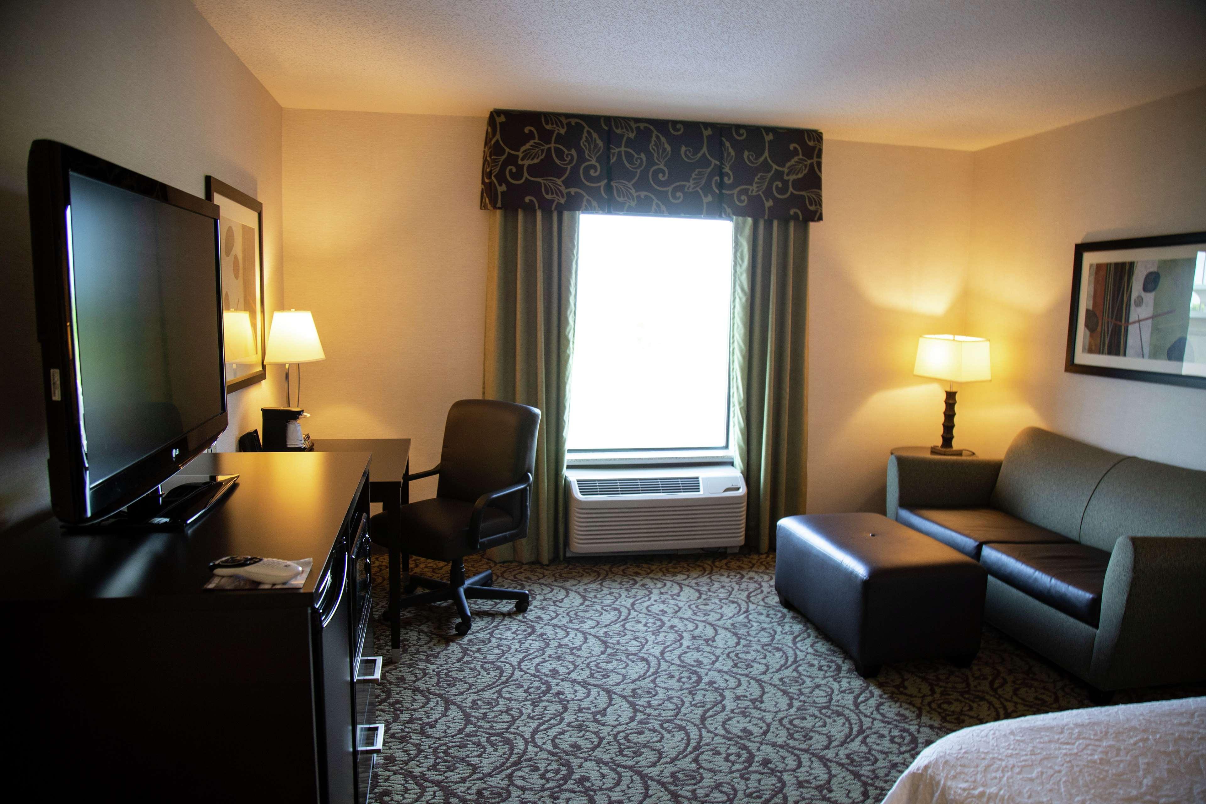 Hampton Inn & Suites Sharon West Middlesex Eksteriør billede