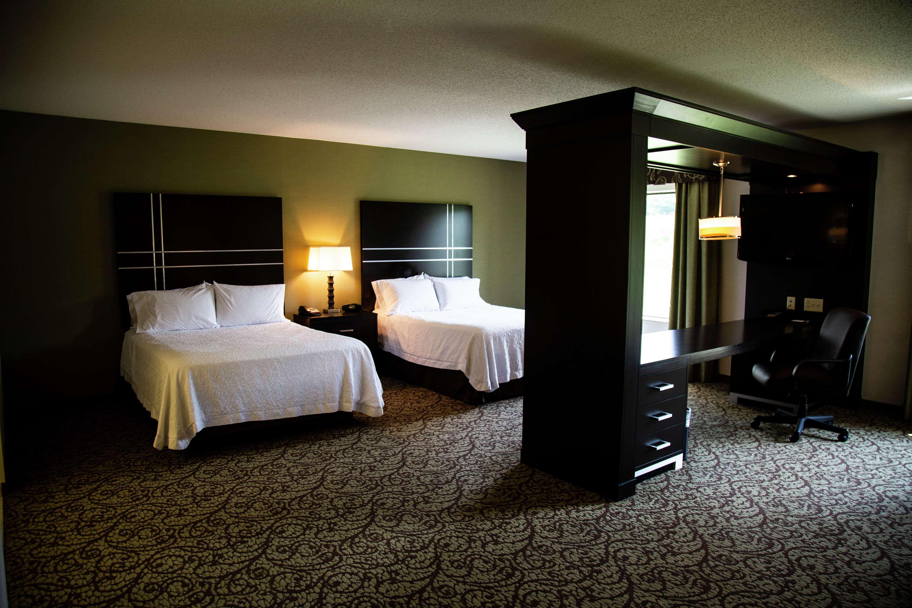 Hampton Inn & Suites Sharon West Middlesex Eksteriør billede