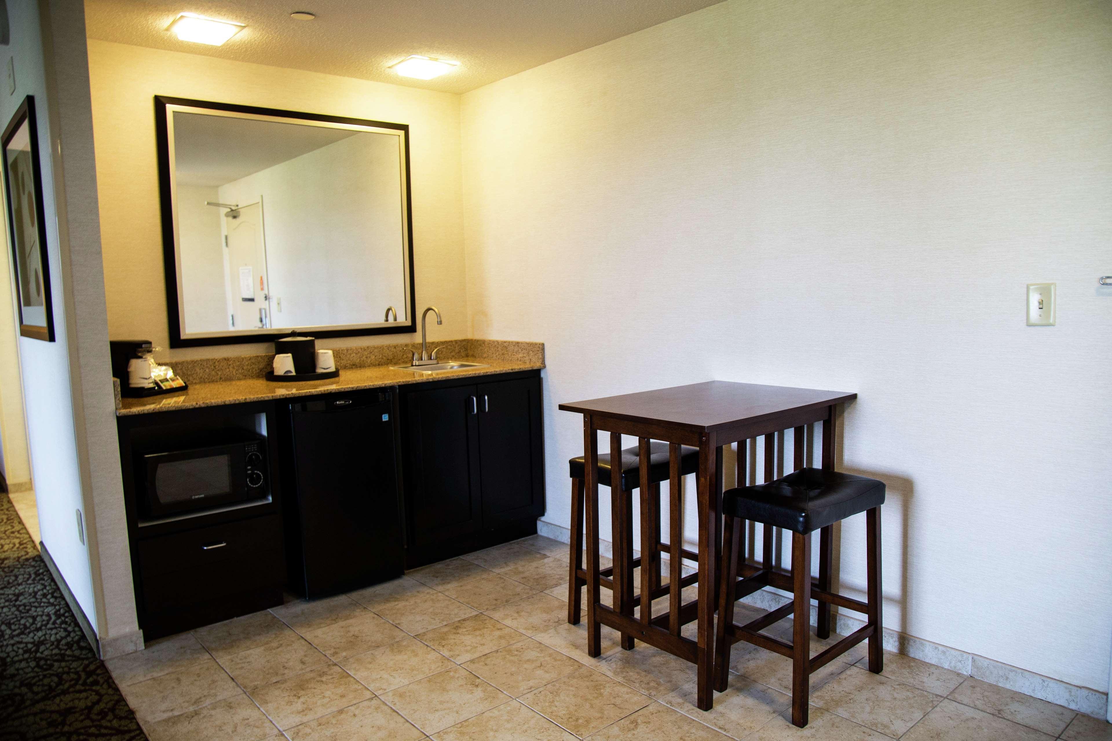 Hampton Inn & Suites Sharon West Middlesex Eksteriør billede