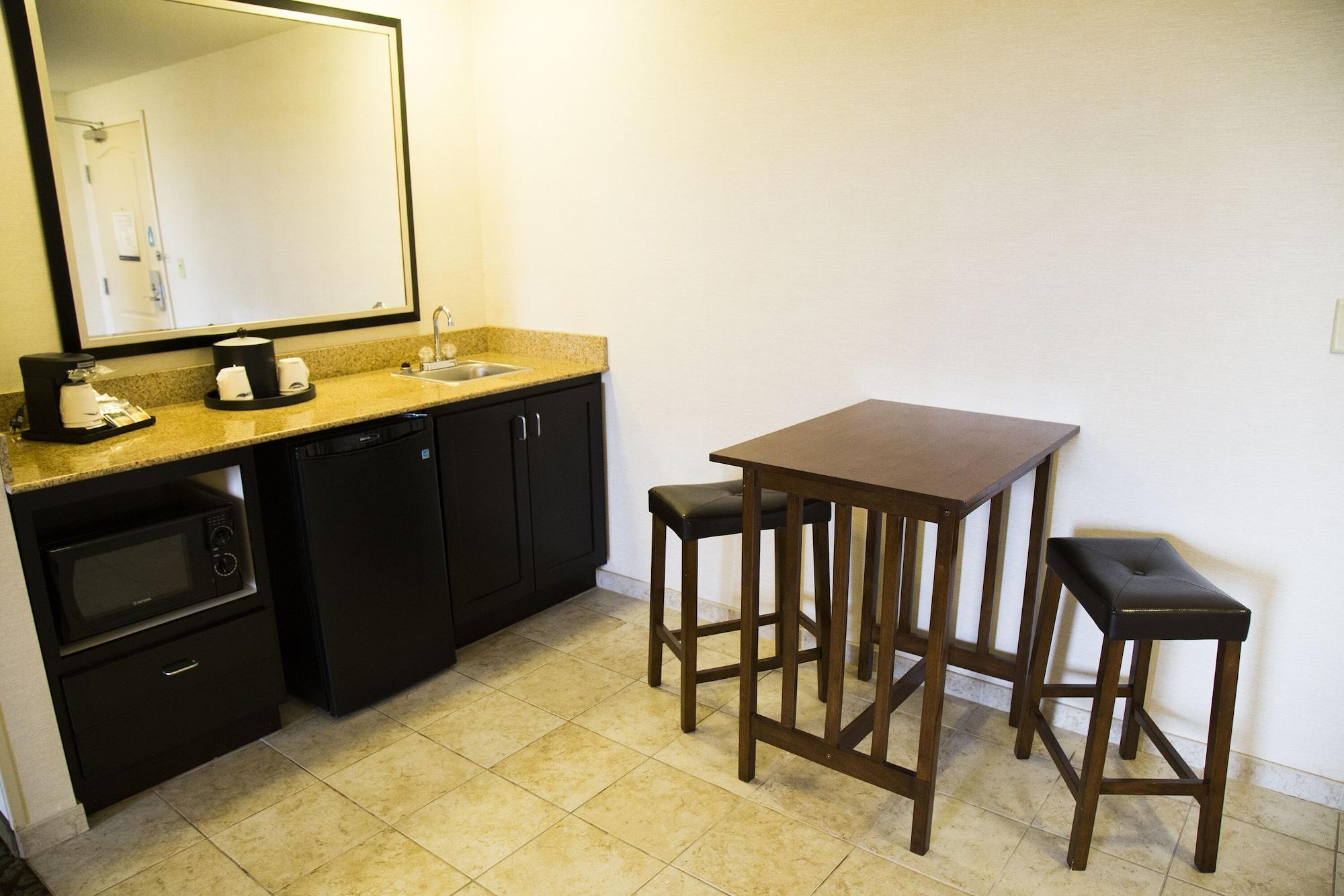 Hampton Inn & Suites Sharon West Middlesex Eksteriør billede